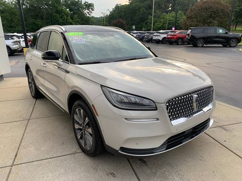 Used 2022 Lincoln Corsair Reserve w/ Equipment Group 201A AWD/4WD image 8
