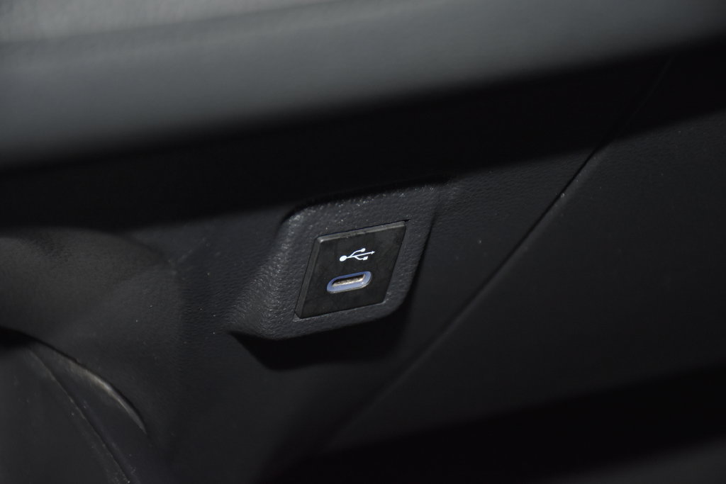 Used 2025 Toyota Corolla LE FWD image 21