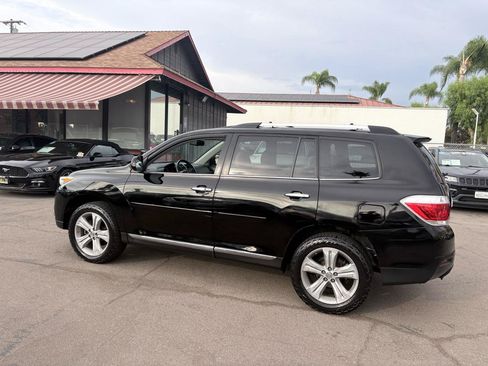 Used 2013 Toyota Highlander Limited AWD/4WD image 13