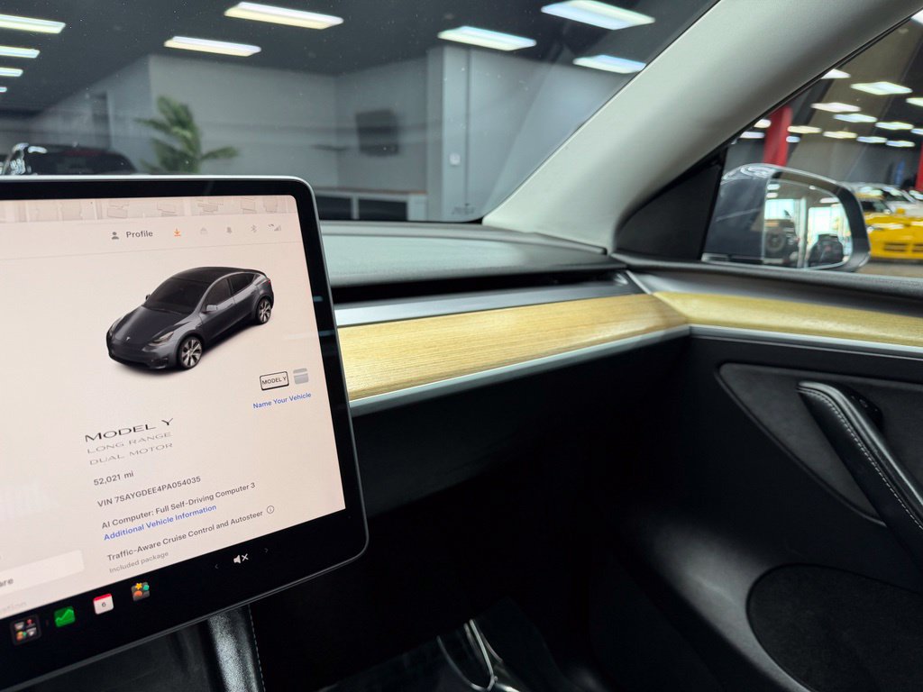 Used 2023 Tesla Model Y Long Range AWD/4WD image 27