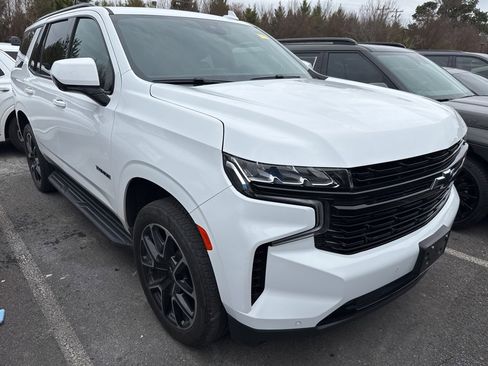 Used 2023 Chevrolet Tahoe RST image 3