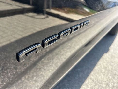 New 2026 GMC Acadia Elevation w/ Black Edition AWD/4WD image 9