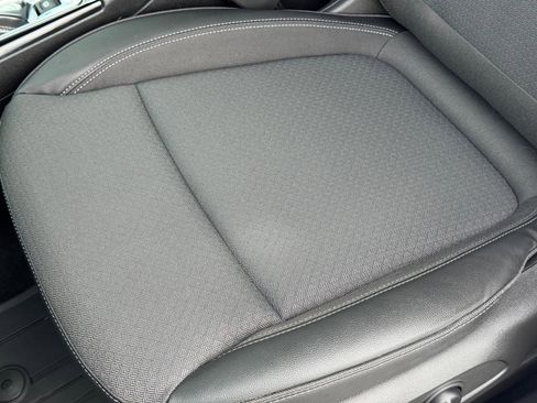 Used 2022 Buick Encore GX Select image 24