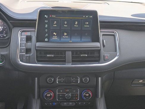 Used 2024 Chevrolet Suburban Premier AWD/4WD image 20