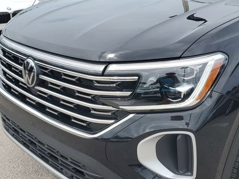 Certified 2025 Volkswagen Atlas SEL AWD/4WD image 11