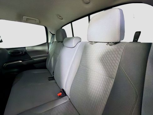 Used 2021 Toyota Tacoma 2WD Double Cab image 21