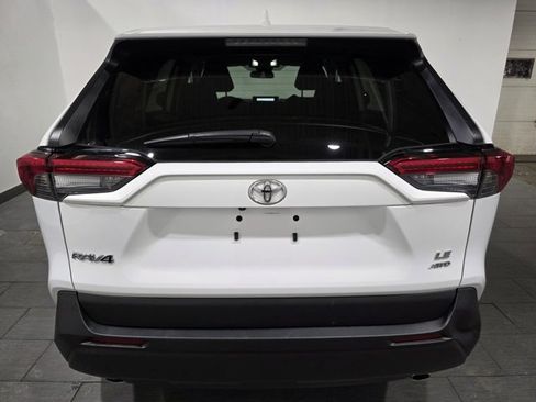 Used 2025 Toyota RAV4 LE image 4