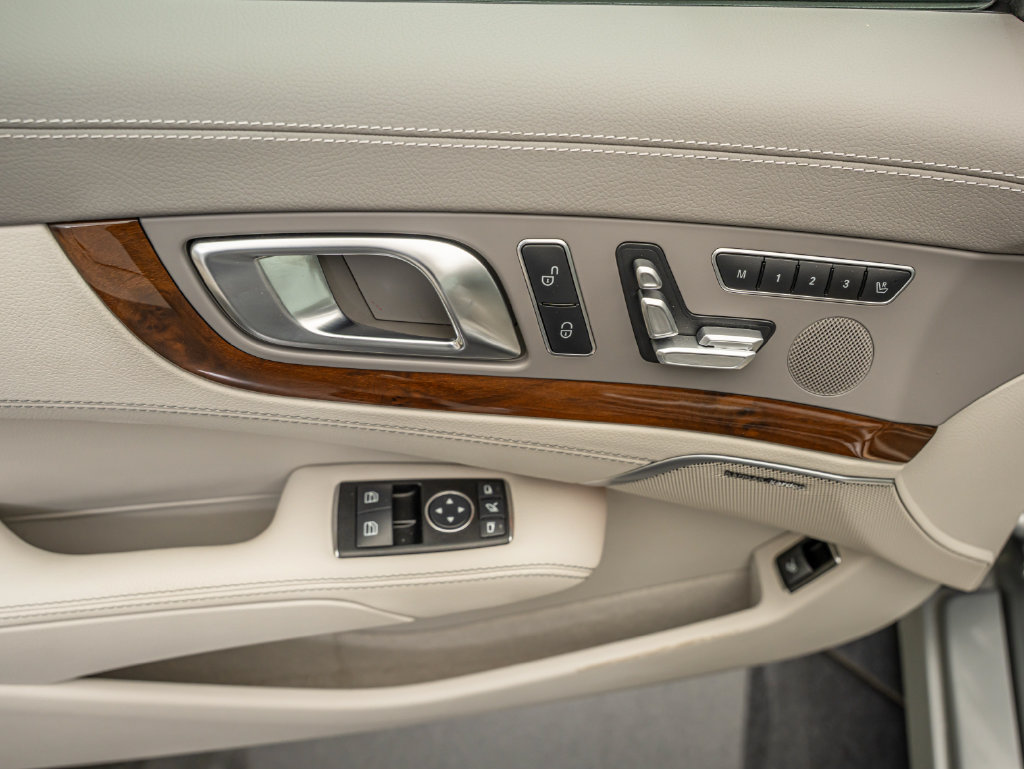 Used 2013 Mercedes-Benz SL 550 image 26