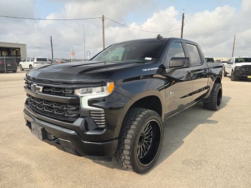 Used 2024 Chevrolet Silverado 1500 RST AWD/4WD image 7