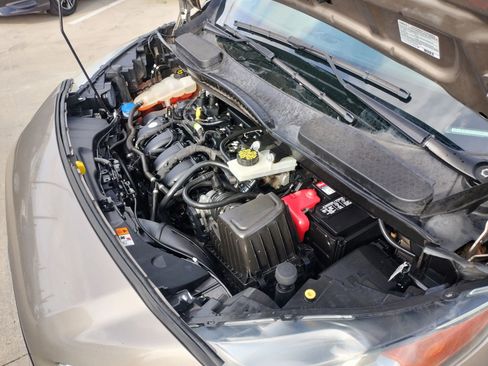 Used 2020 Ford Transit Connect XL image 16