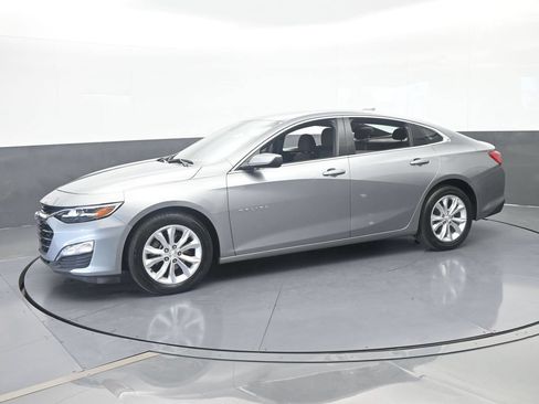 Used 2024 Chevrolet Malibu LT FWD image 2