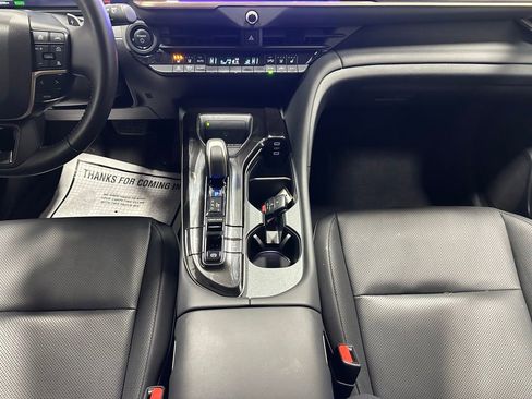 Used 2025 Toyota Crown Signia image 41