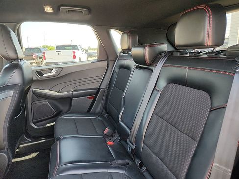 Used 2023 Ford Escape ST-Line FWD image 5