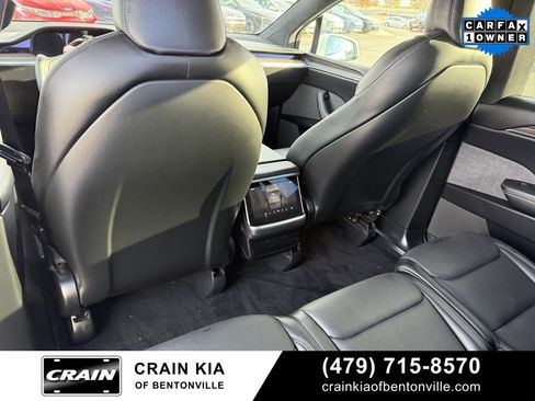 Used 2022 Tesla Model X image 25