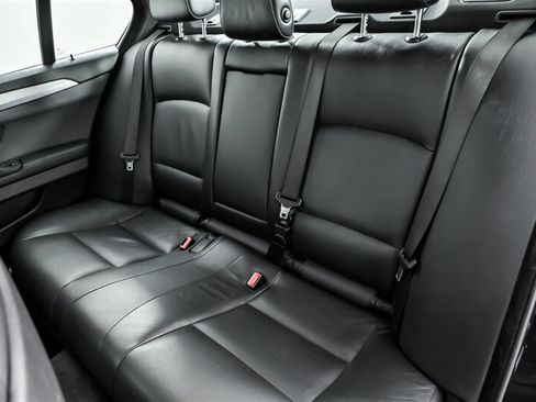Used 2013 BMW 550i Sedan RWD image 24
