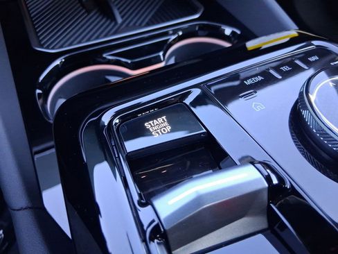 New 2026 BMW 540i xDrive w/ M Sport Package image 24