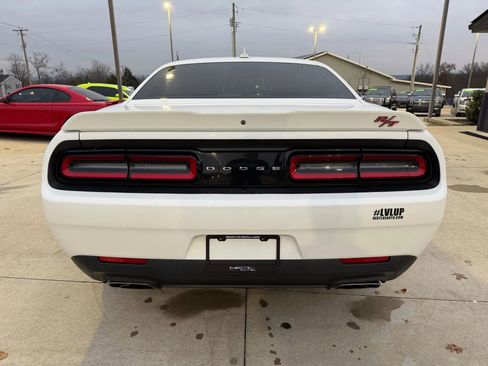 Used 2019 Dodge Challenger R/T w/ Plus Package image 8