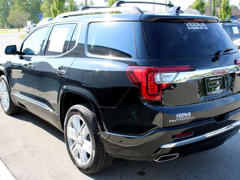 Used 2021 GMC Acadia Denali w/ Denali Technology Package image 4