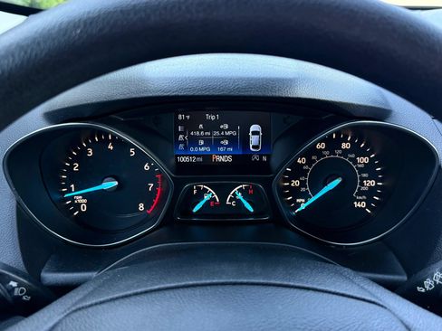 Used 2019 Ford Escape SE FWD image 19