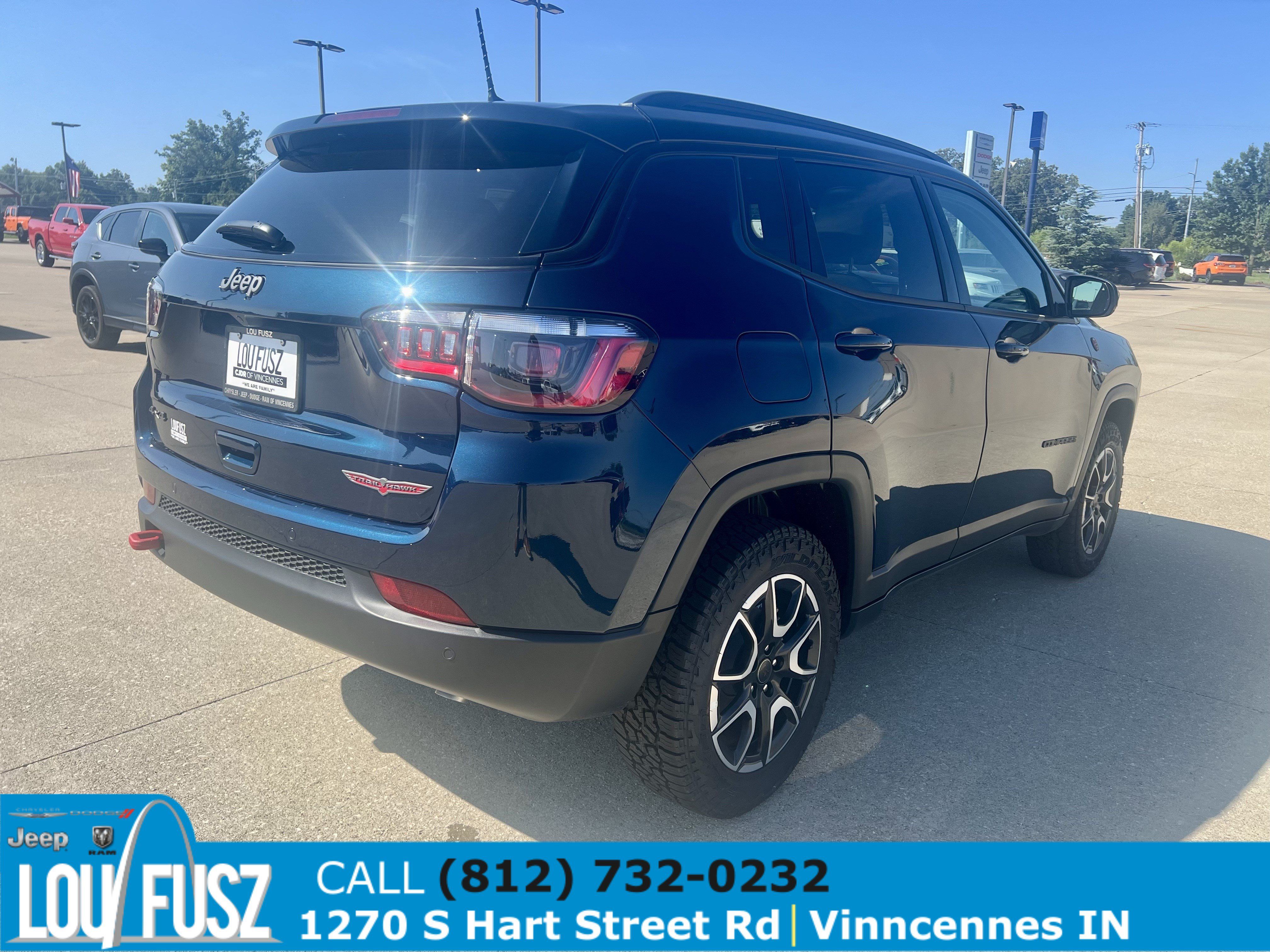 New 2026 Jeep Compass Trailhawk w/ Sun, Sound & Navigation Group AWD/4WD image 8