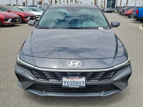 Certified 2026 Hyundai Elantra SE FWD image 29