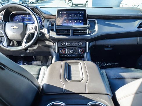 Used 2024 Chevrolet Suburban LT image 8