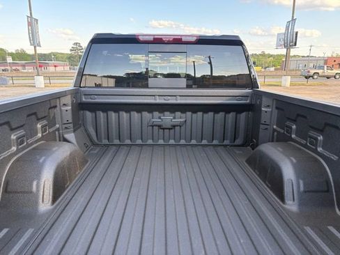New 2026 Chevrolet Silverado 1500 High Country w/ Midnight Edition AWD/4WD image 10