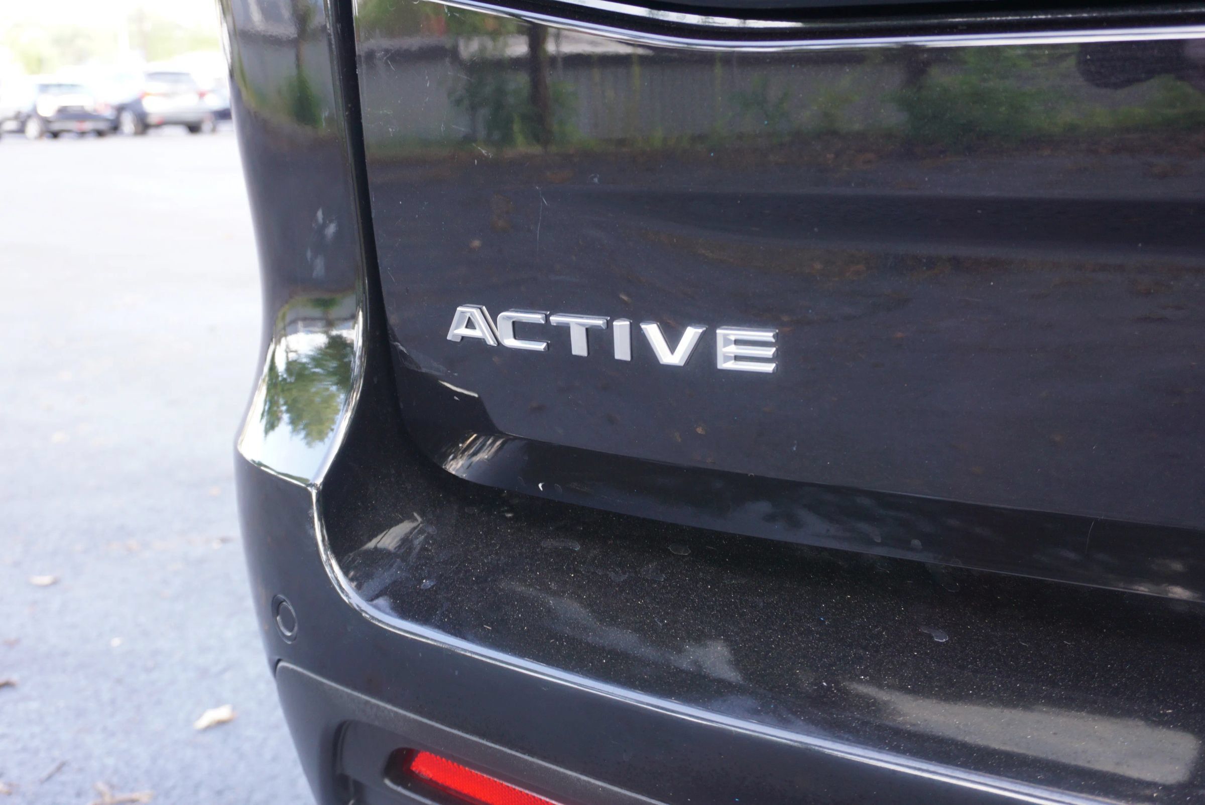 Used 2025 Ford Expedition Active RWD image 11
