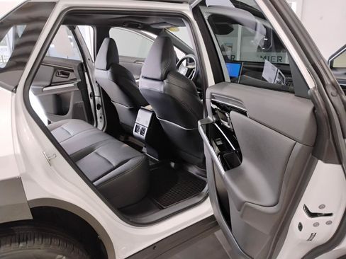Used 2024 Toyota bZ4X FWD image 89