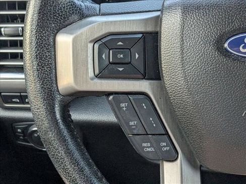 Used 2016 Ford F150 Platinum w/ Equipment Group 701A Luxury AWD/4WD image 4