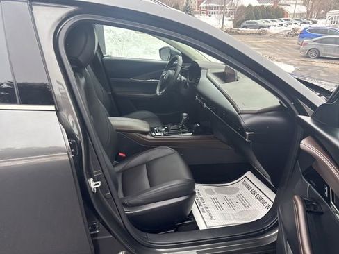 Used 2025 MAZDA CX-30 AWD 2.5 S w/ Premium Package image 16