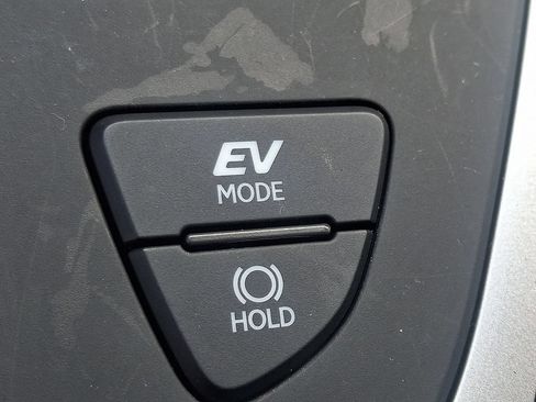 Used 2023 Lexus UX 250h F Sport w/ Accessory Package (Z2) AWD/4WD image 25