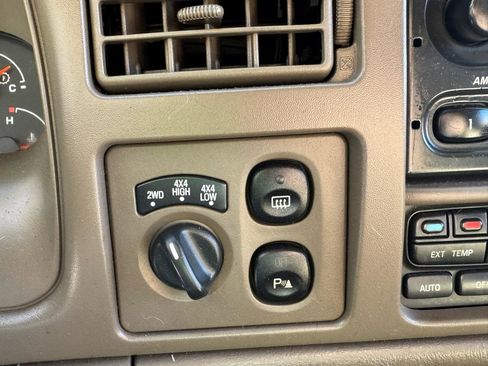 Used 2003 Ford Excursion Limited AWD/4WD image 25