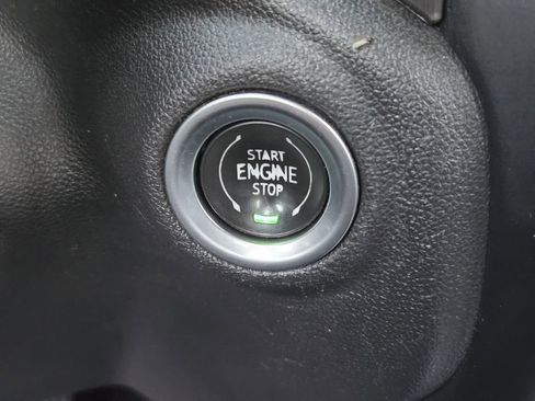 Used 2021 GMC Sierra 1500 AT4 w/ AT4 Premium Package AWD/4WD image 19