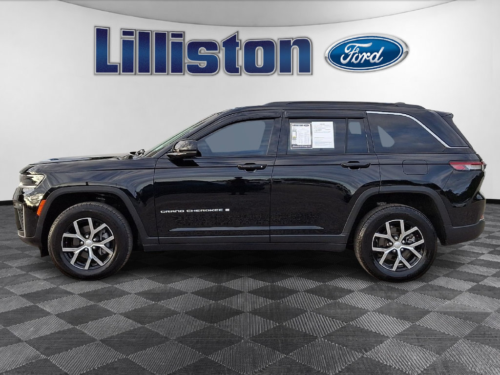 Used 2026 Jeep Grand Cherokee Limited AWD/4WD image 8