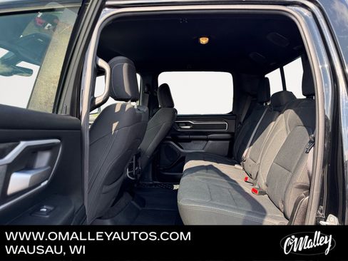 Used 2020 RAM 1500 Big Horn AWD/4WD image 11