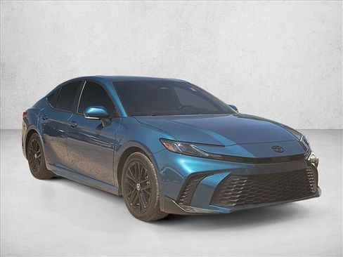 Used 2025 Toyota Camry SE w/ Multimedia Upgrade Package FWD image 3