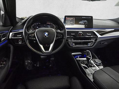 Used 2022 BMW 530i xDrive 530i xDrive w/ Convenience Package image 19