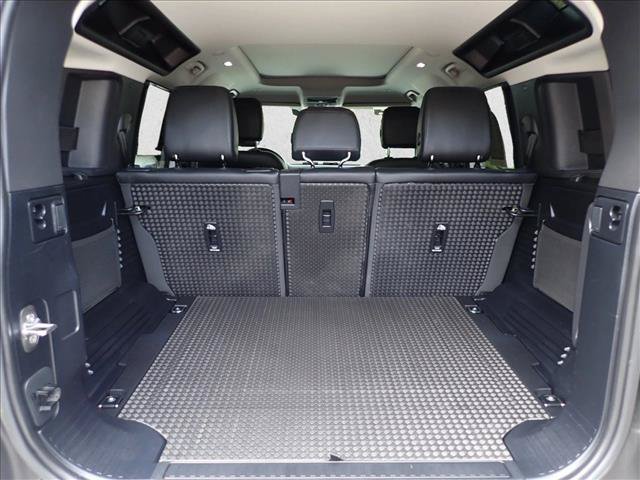 Used 2024 Land Rover Defender 110 S AWD/4WD image 8