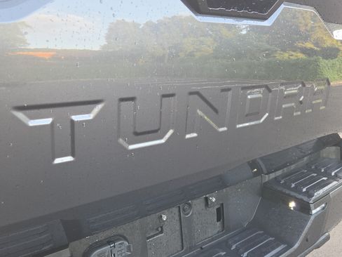 Used 2023 Toyota Tundra Platinum AWD/4WD image 12