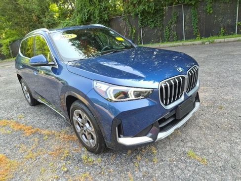 Used 2025 BMW X1 xDrive28i w/ Convenience Package AWD/4WD image 4