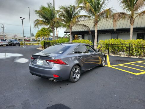 Used 2019 Lexus IS 300 w/ Premium Package image 6