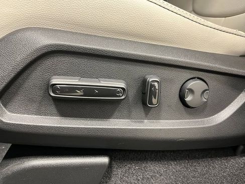 New 2026 Honda Pilot Touring image 11