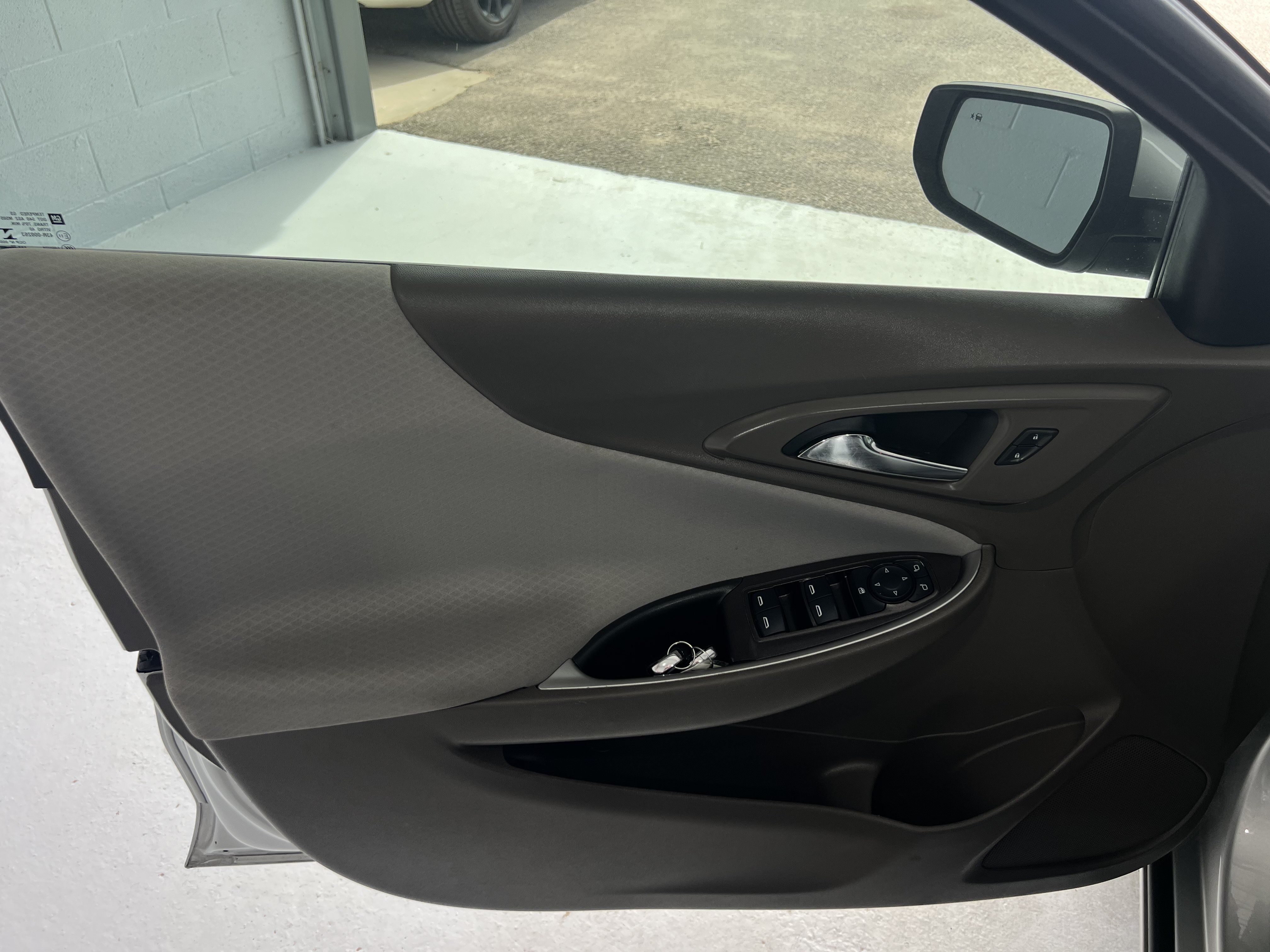 Used 2022 Chevrolet Malibu LS w/ Driver Confidence Package II FWD image 8