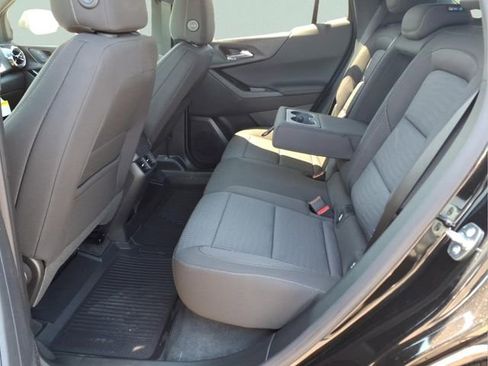 New 2026 Chevrolet Equinox LT w/ Safety and Technology Package AWD/4WD image 17