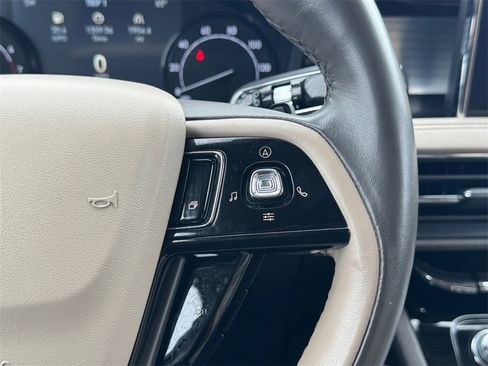 Used 2021 Lincoln Corsair FWD image 22