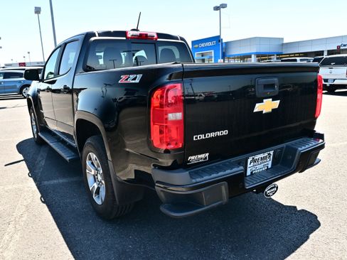 Used 2019 Chevrolet Colorado Z71 AWD/4WD image 8