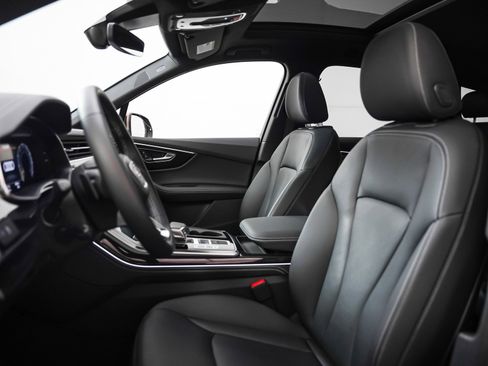 Certified 2025 Audi Q7 3.0T Premium Plus w/ Premium Plus Package image 8