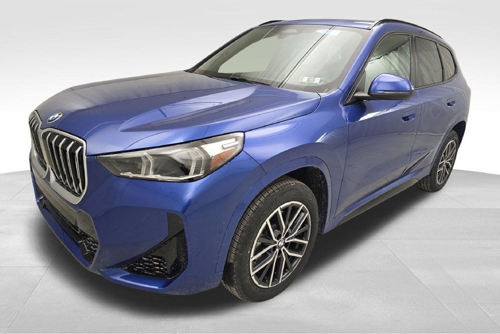 Used 2026 BMW X1 xDrive28i w/ M Sport Package AWD/4WD image 5