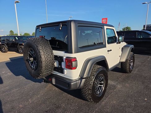 Used 2026 Jeep Wrangler Sport AWD/4WD image 7